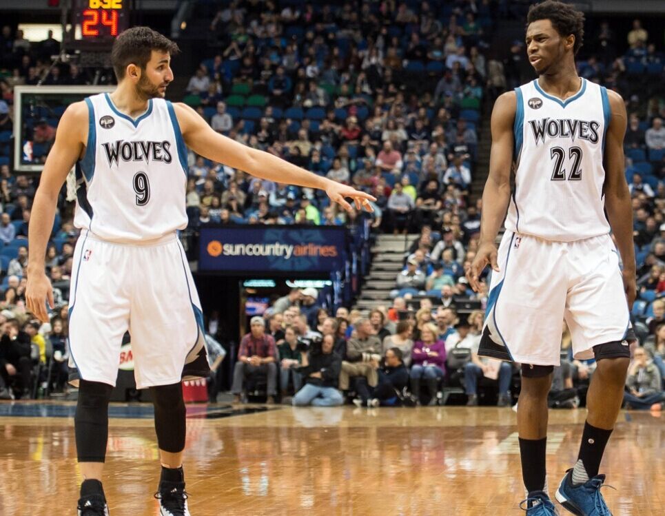 手在于中场 手在于中场