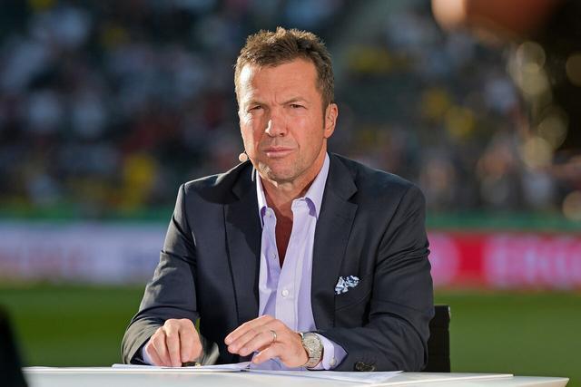 在灯光与剑 在灯光与剑